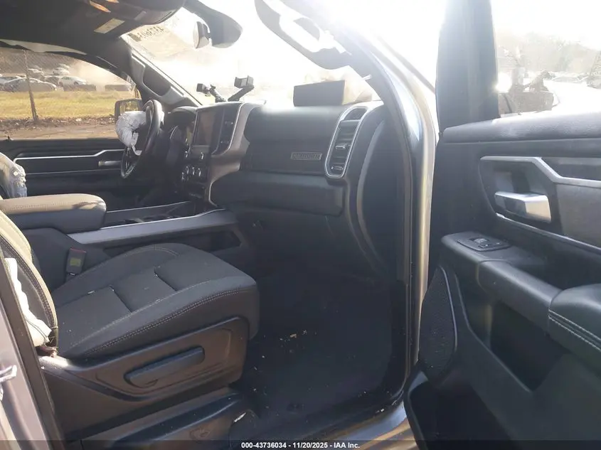 2022 RAM 1500 BIG HORN  4X4 5'7 BOX