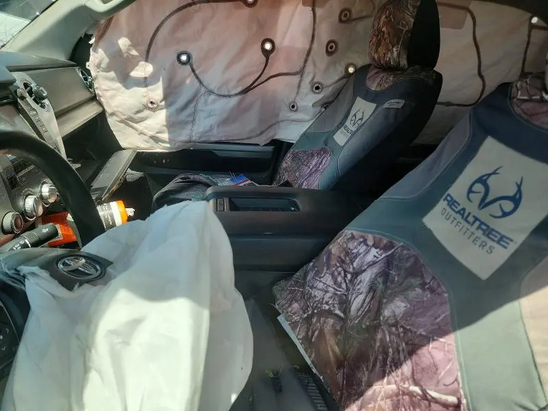 2014 TOYOTA TUNDRA CREWMAX SR5  