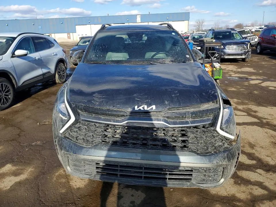 2023 KIA SPORTAGE X-LINE  