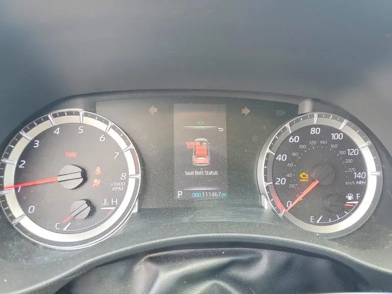 2022 TOYOTA HIGHLANDER LE  