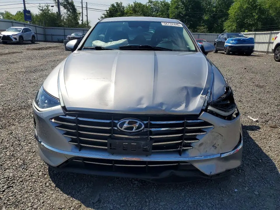 2020 HYUNDAI SONATA SE  