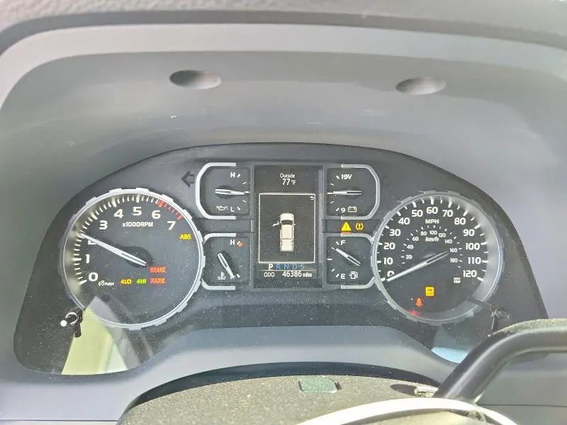 2018 TOYOTA TUNDRA CREWMAX SR5  