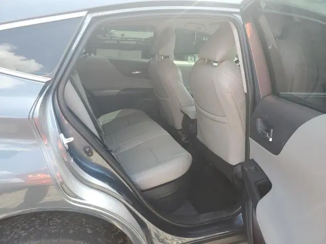 2021 TOYOTA VENZA LE  