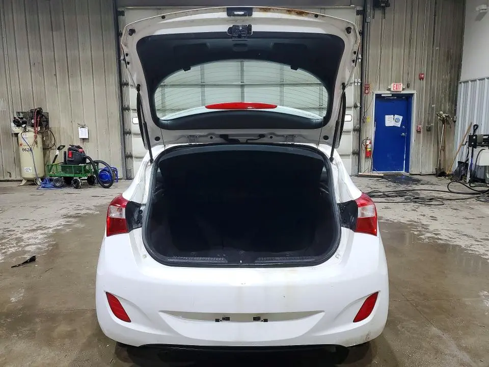 2017 HYUNDAI ELANTRA GT BASE  