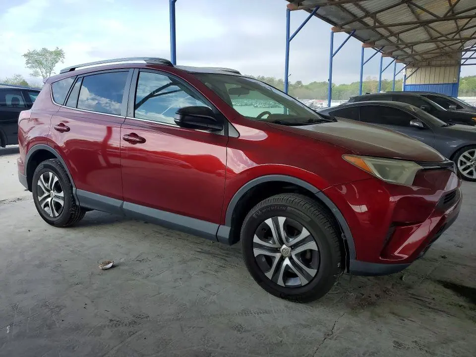 2018 TOYOTA RAV4 LE  