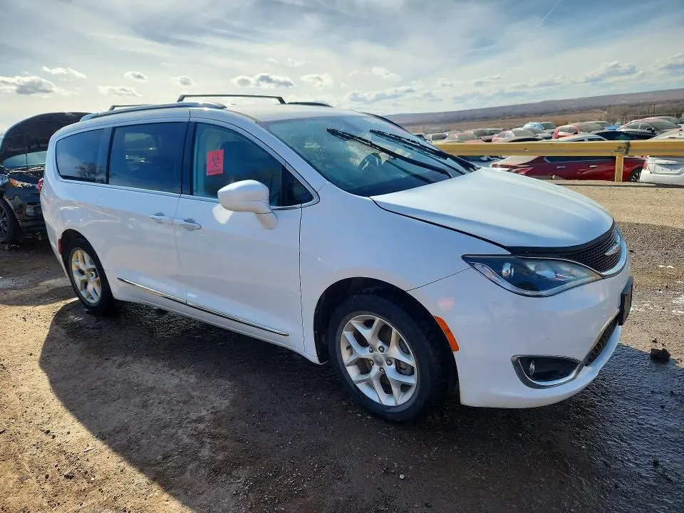 2020 CHRYSLER PACIFICA TOURING L  