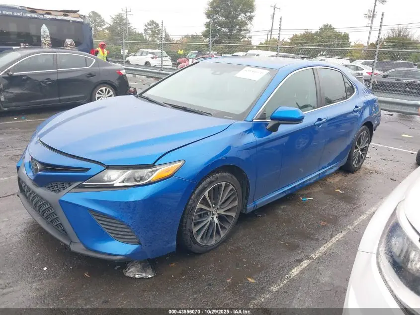 2018 TOYOTA CAMRY SE
