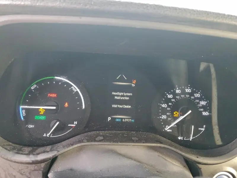 2022 TOYOTA SIENNA LE  