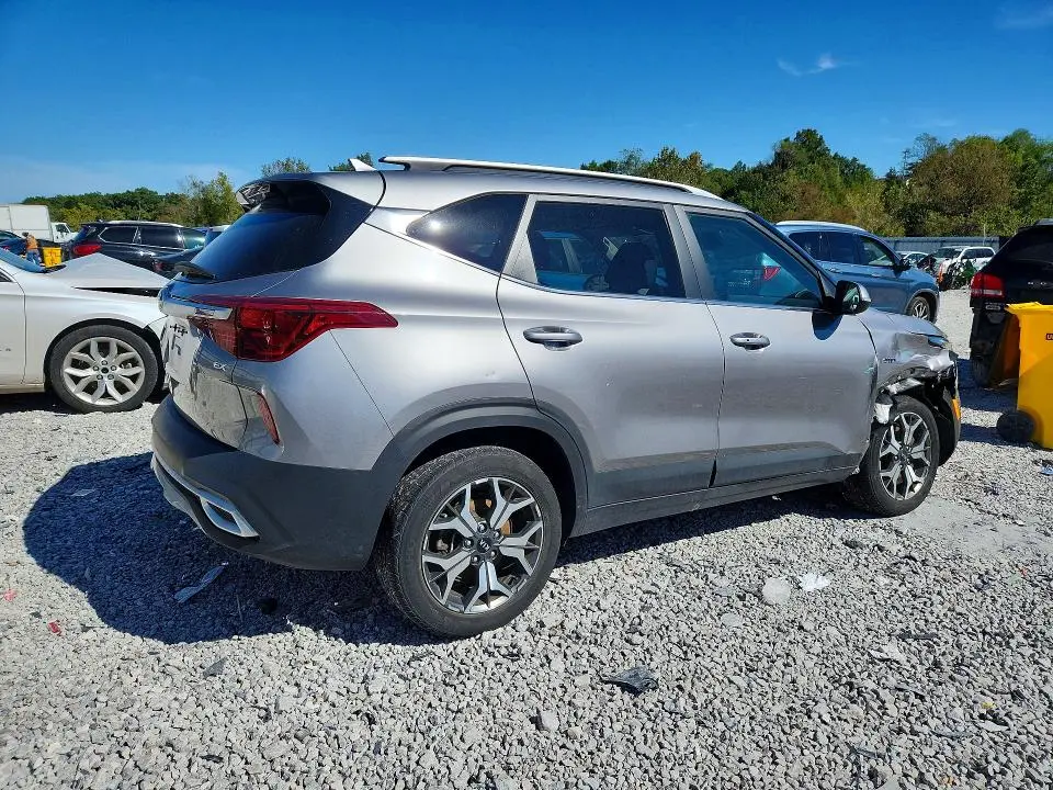 2021 KIA SELTOS EX  