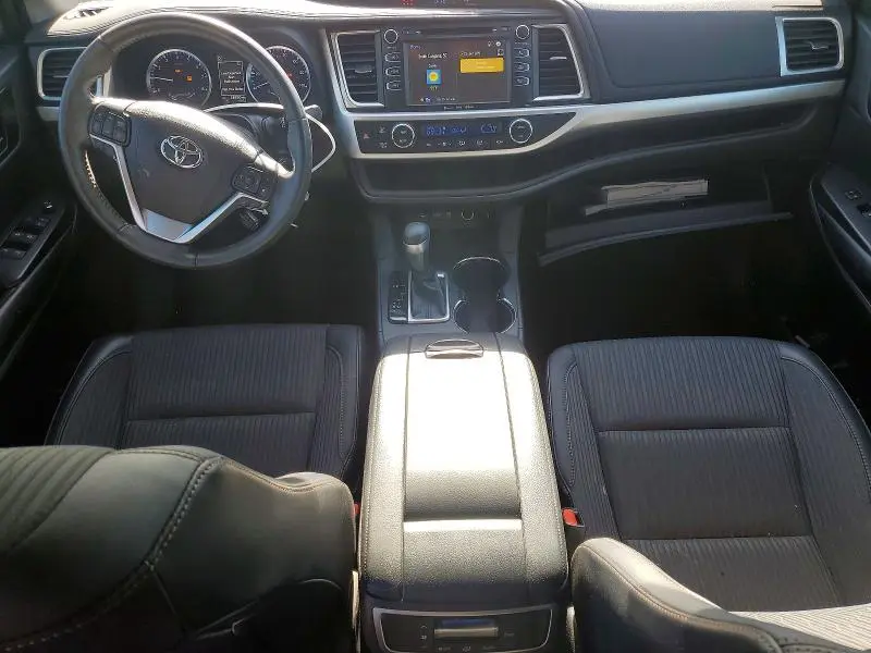 2019 TOYOTA HIGHLANDER LE PLUS  