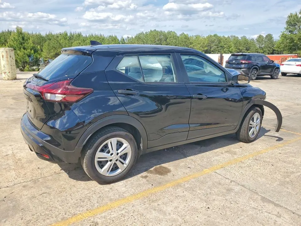 2024 NISSAN KICKS S  