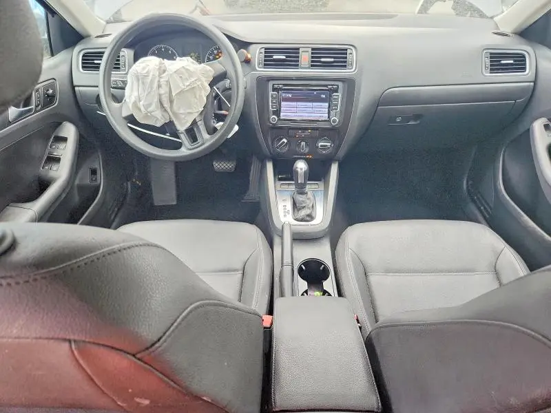 2012 VOLKSWAGEN JETTA SE  