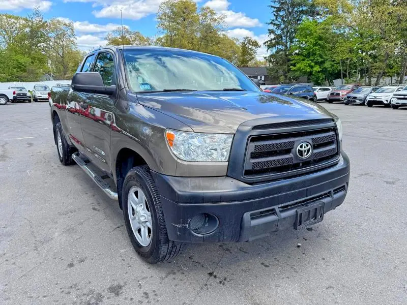 2013 TOYOTA TUNDRA DOUBLE CAB SR5  