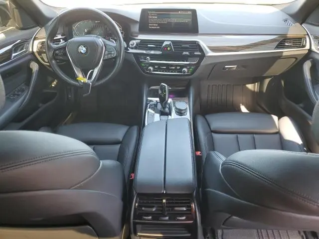 2020 BMW 530E   