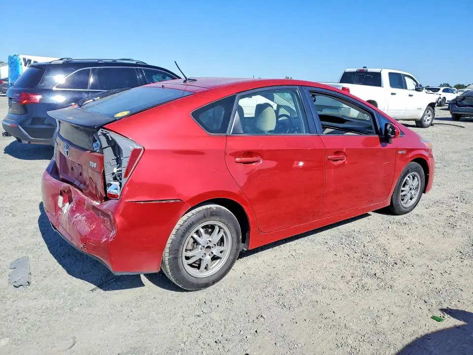 2010 TOYOTA PRIUS III  