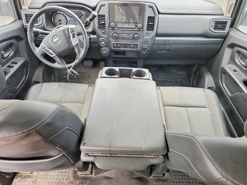2021 NISSAN TITAN S  