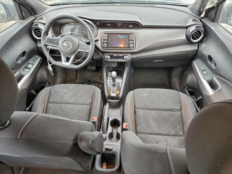 2020 NISSAN KICKS SV  