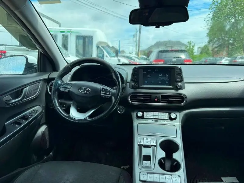 2021 HYUNDAI KONA SEL  