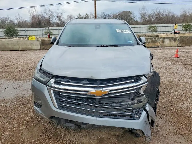 2023 CHEVROLET TRAVERSE LT  