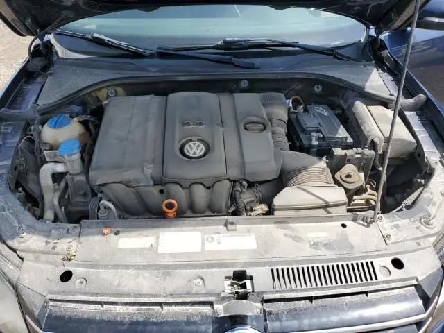 2013 VOLKSWAGEN PASSAT S  