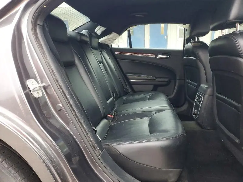 2013 CHRYSLER 300   