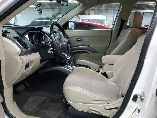 2010 MITSUBISHI OUTLANDER SE