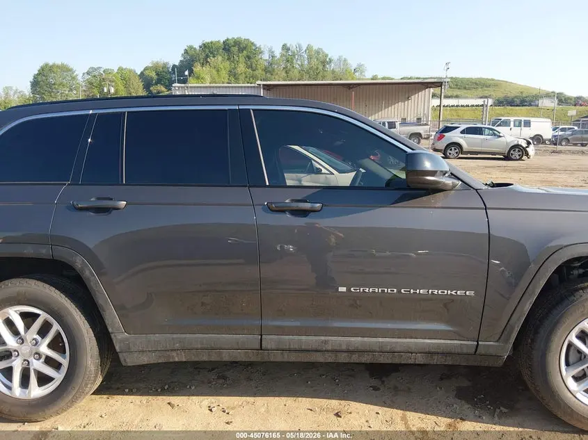 2025 JEEP GRAND CHEROKEE LAREDO X 4X4