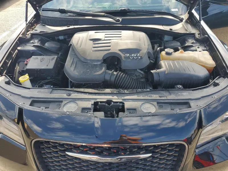 2019 CHRYSLER 300 TOURING  