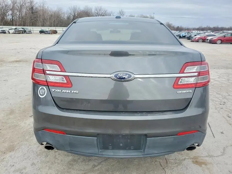 2015 FORD TAURUS SE  