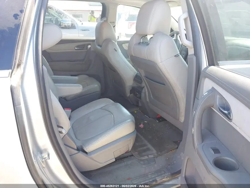 2015 CHEVROLET TRAVERSE 2LT