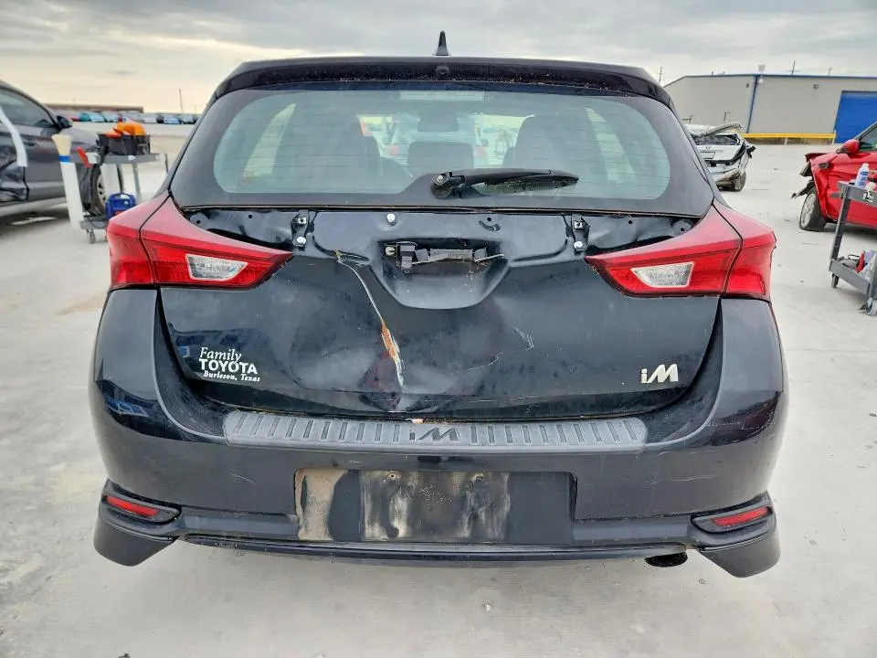 2017 TOYOTA COROLLA IM BASE  