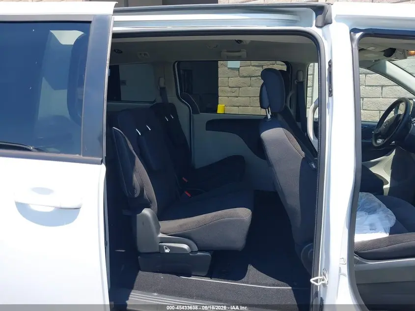 2018 DODGE GRAND CARAVAN SE