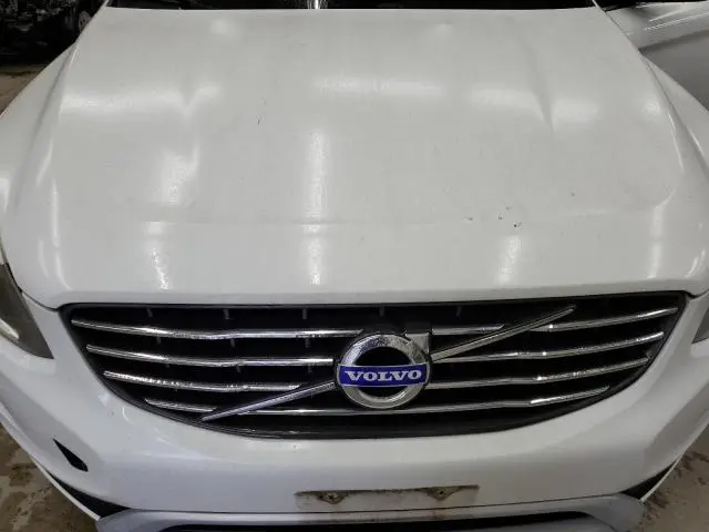 2017 VOLVO XC60 T5 DYNAMIC  