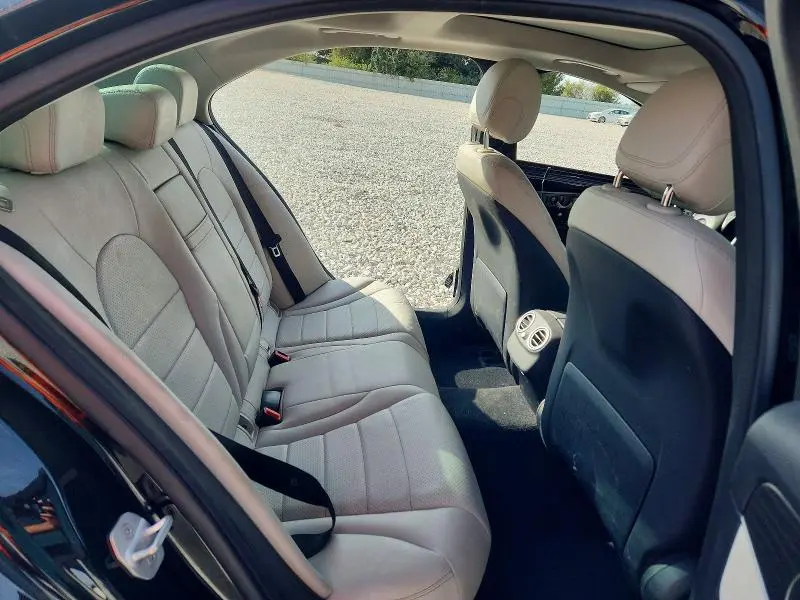 2016 MERCEDES-BENZ C 300  