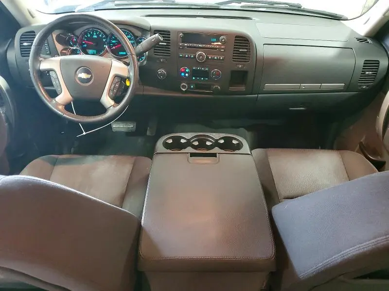 2011 CHEVROLET SILVERADO K1500 LT  