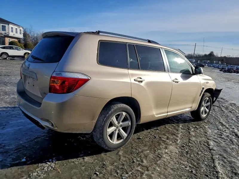 2010 TOYOTA HIGHLANDER   