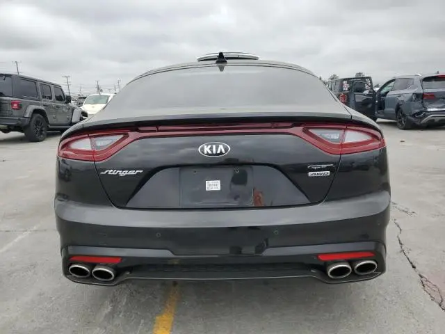 2019 KIA STINGER GT2  