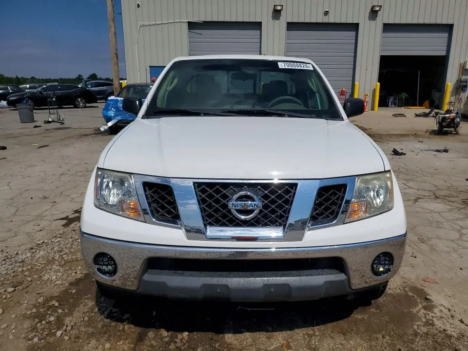 2010 NISSAN FRONTIER SE V6  