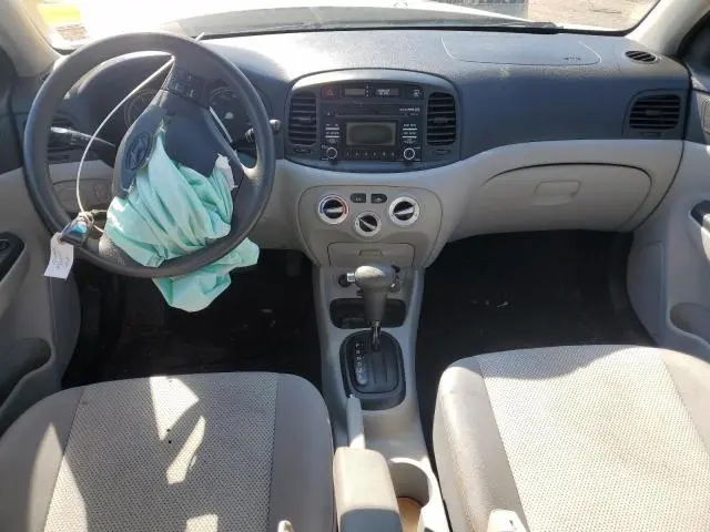 2010 HYUNDAI ACCENT GLS  