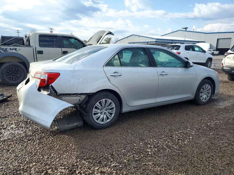 2014 TOYOTA CAMRY L  