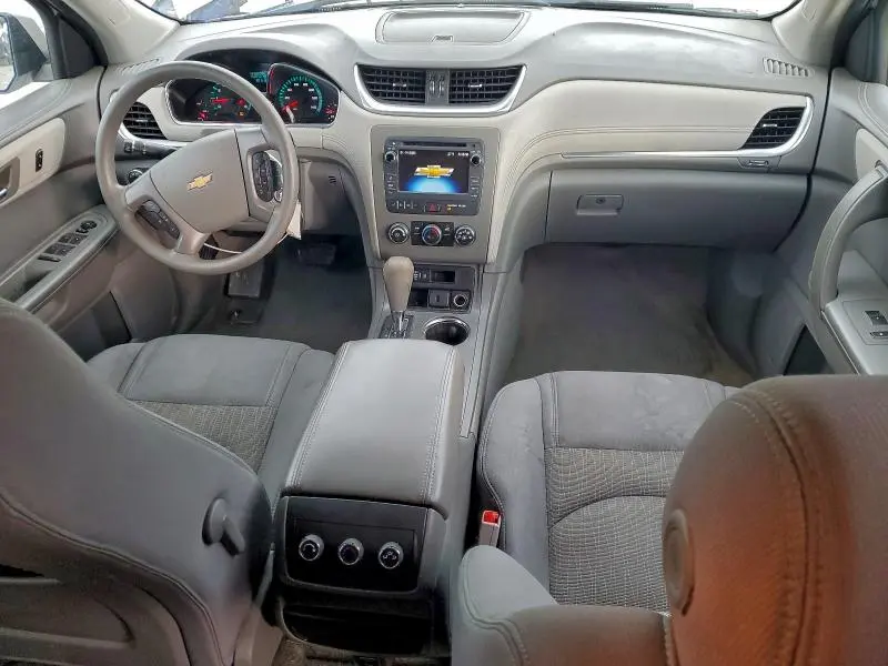 2015 CHEVROLET TRAVERSE LS  