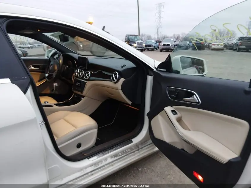 2014 MERCEDES-BENZ CLA 250  