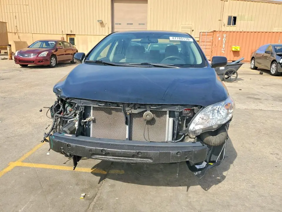 2013 TOYOTA COROLLA LE  