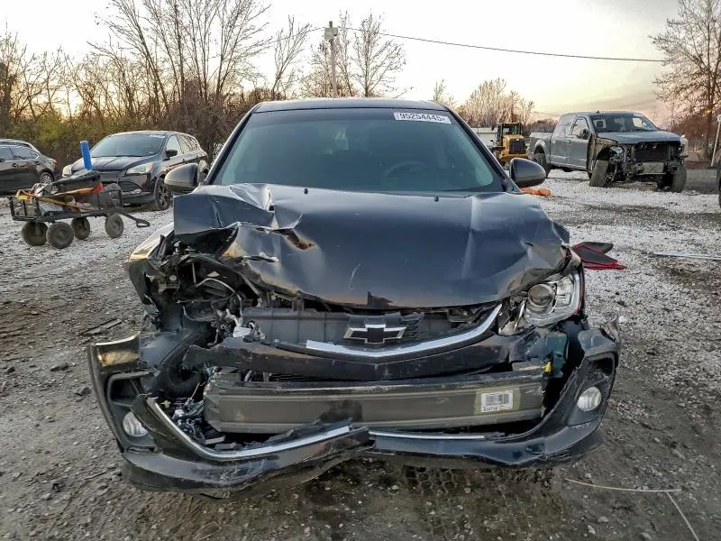 2019 CHEVROLET SONIC LT  