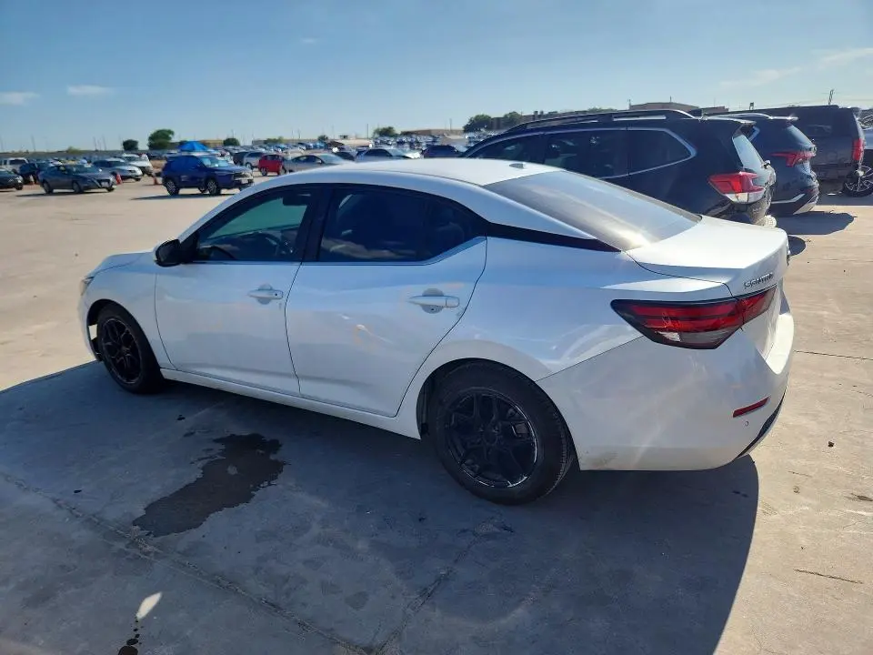 2020 NISSAN SENTRA SV  