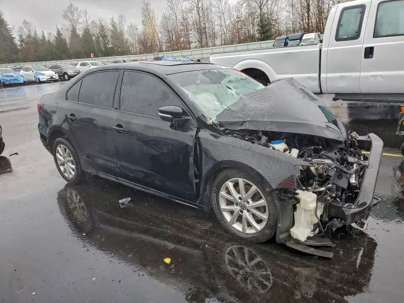 2012 VOLKSWAGEN JETTA SE  