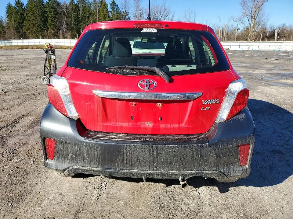 2012 TOYOTA YARIS 5-DOOR LE  