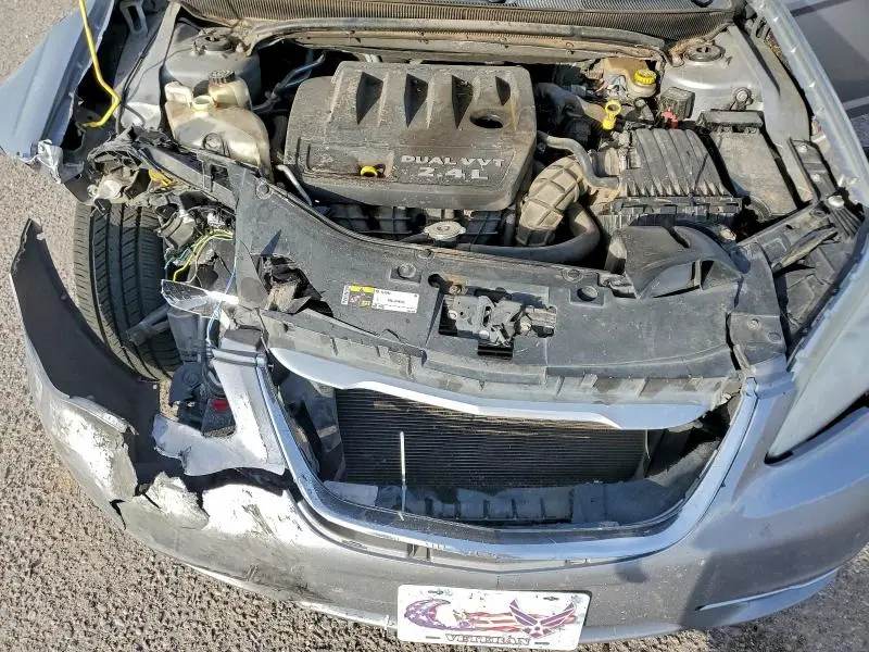 2014 CHRYSLER 200 LX  