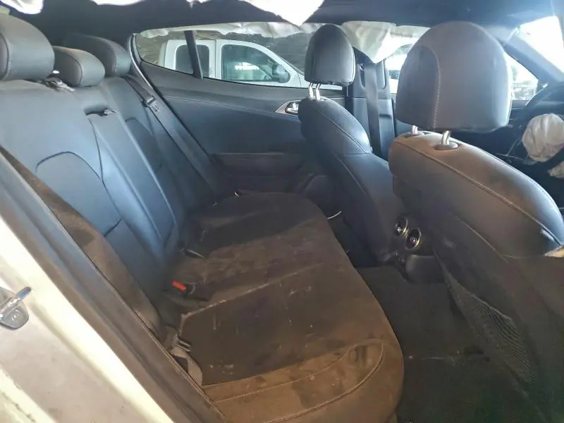 2022 KIA STINGER GT1  