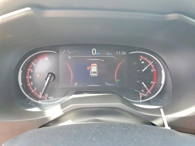 2024 TOYOTA RAV4 XLE  
